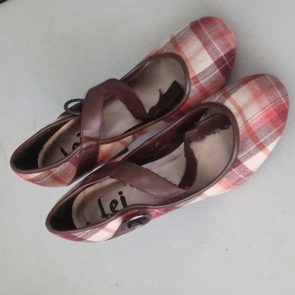 L.E.I. heels